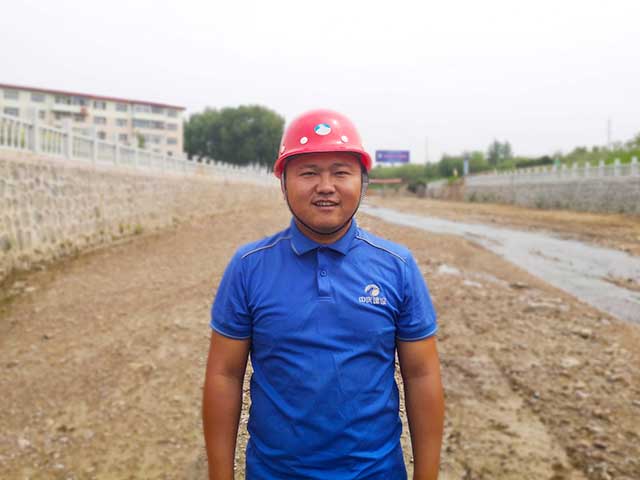 裴玉龙.jpg 裴玉龙.jpg